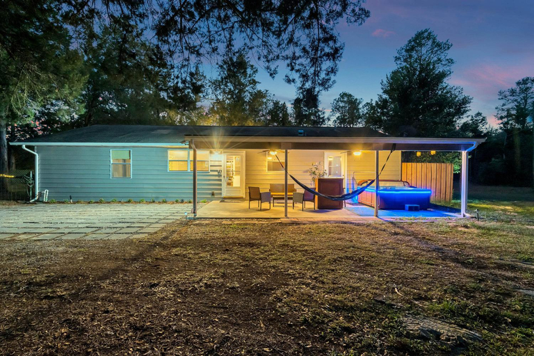 Exterior & Views 1, Uhost AI | Sleeps 15 Firepit Game Haven, Lake
