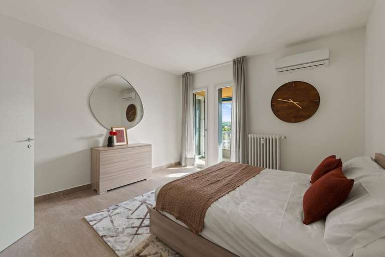 2, Como Hillview Apartment by Aura Luxury Collection, Como