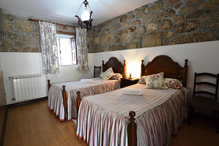 Bedroom, Casa de Santa Comba, Barcelos