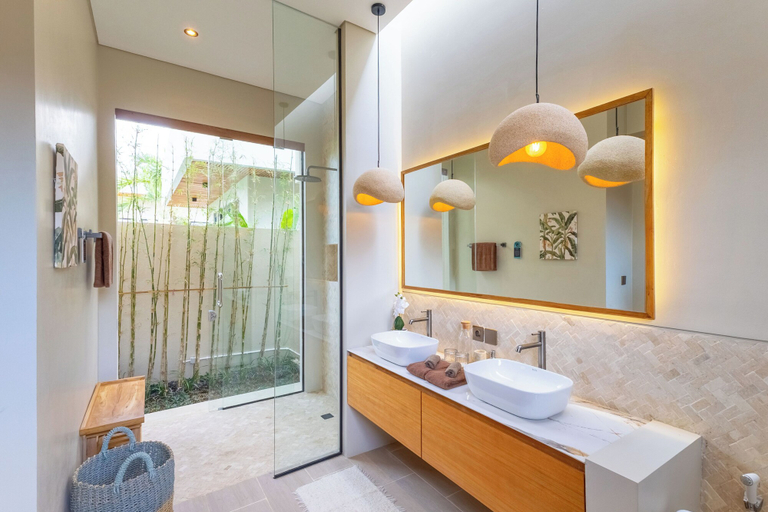 Bathroom 4, Villa Linaria Pecatu, Badung