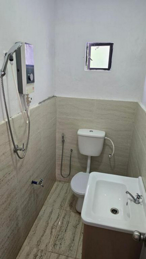 Bathroom 3, Tuaran Village Retreat, Tuaran