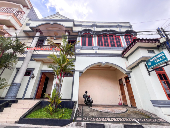 Exterior & Views 2, Harmadha Villa, Magetan