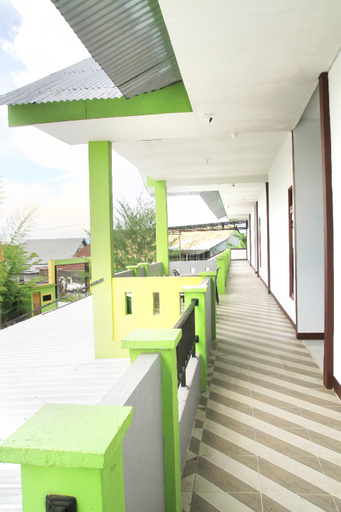 Others 3, Metro Inn, Singkawang