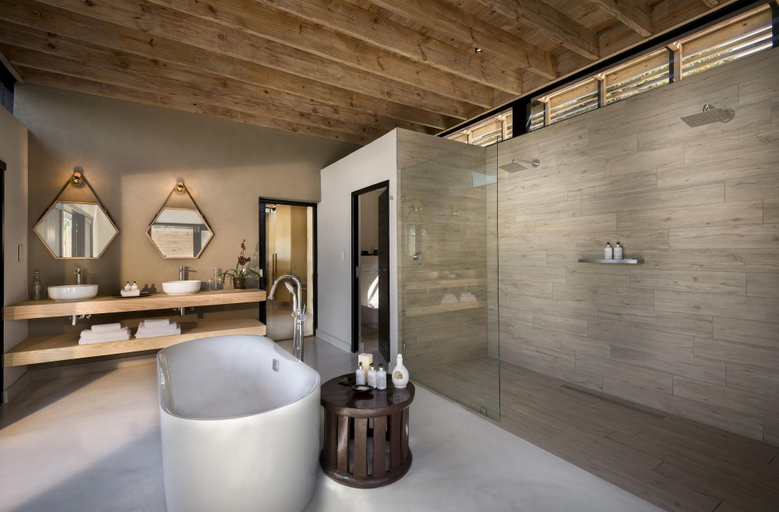 Bathroom 3, Lion Sands River Lodge, Ehlanzeni