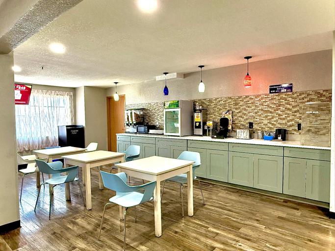 Food & Drinks, Microtel Inn & Suites By Wyndham Fond Du Lac, Fond du Lac