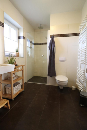 Bathroom 3, Achternkieker Comfortable holiday residence, Vorpommern-Greifswald