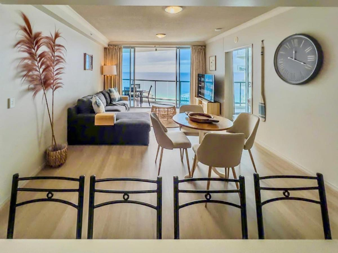 Others 4, Surfers Paradise Ocean-View Apartment, Gold Coast