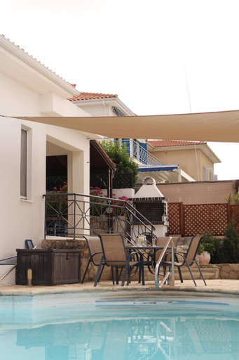 4, STAY Helios House