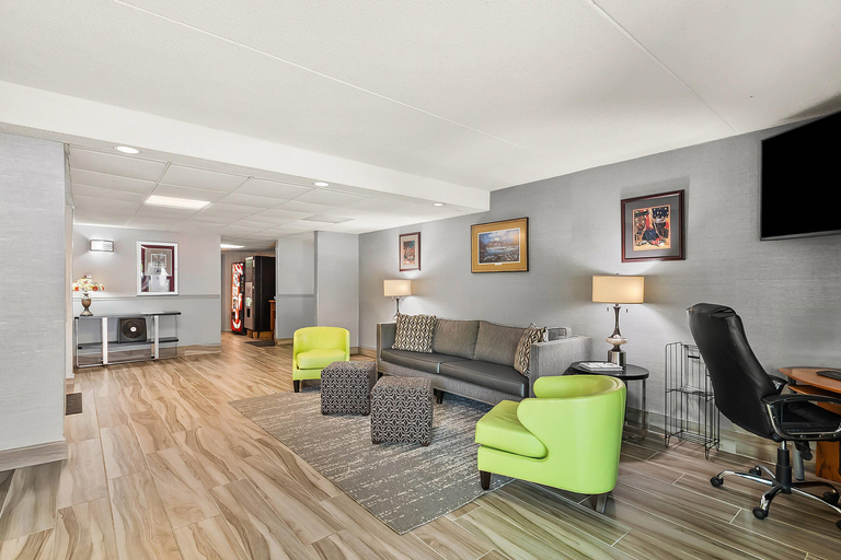 Public Area 3, Quality Inn Harpers Ferry, Jefferson