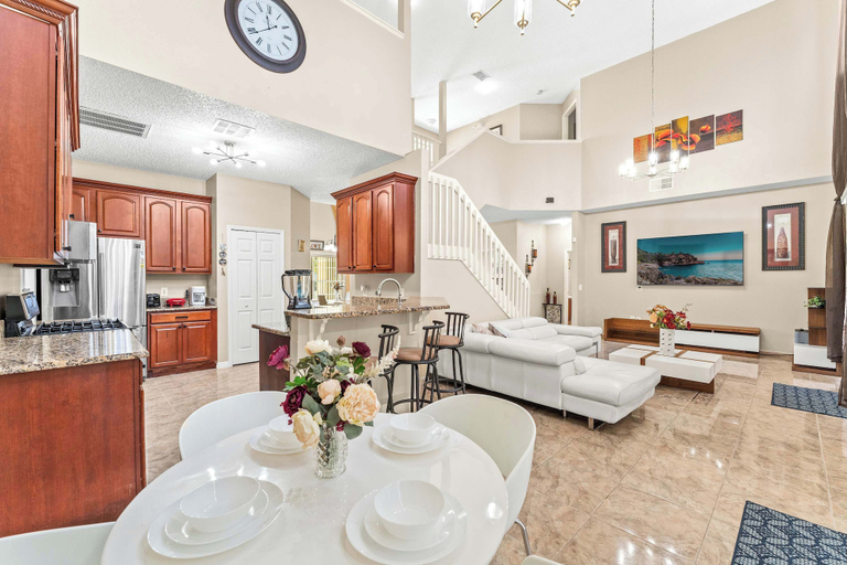 Interior 2, Jasmine Breeze Home for 12, Osceola