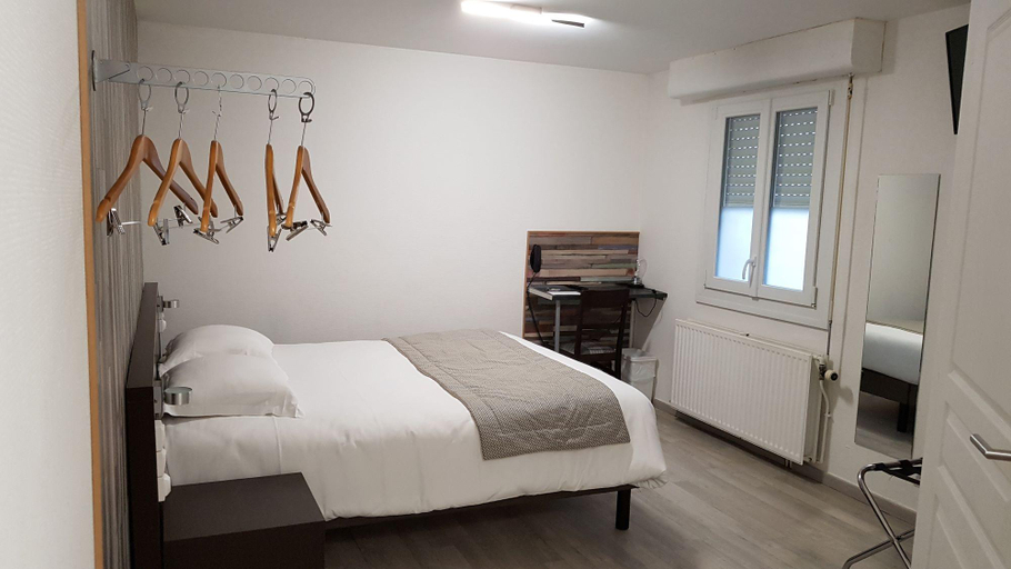 Bedroom 4, Hotel Au Spatial, Somme