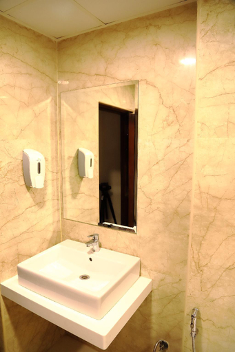 Bathroom 4, Celebrity Inn , Chennai