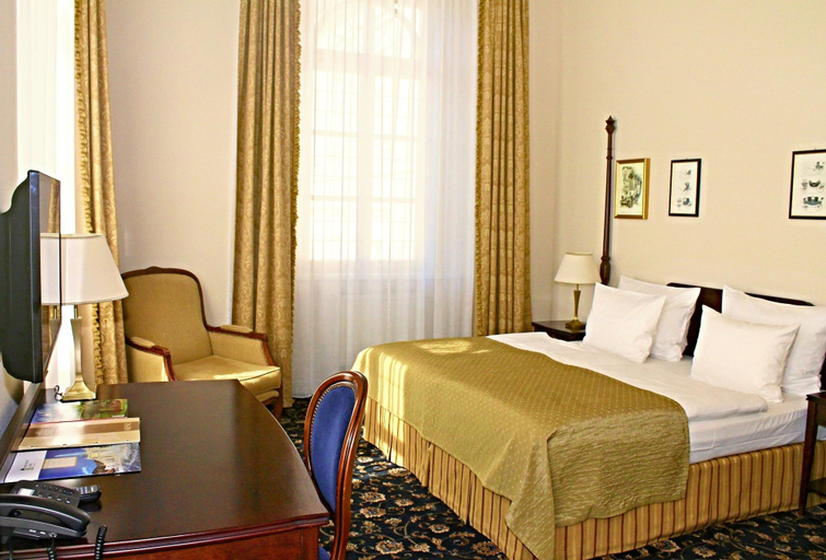 Bedroom 2, Gourmet Hotel VILLA PATRIOT, Cheb
