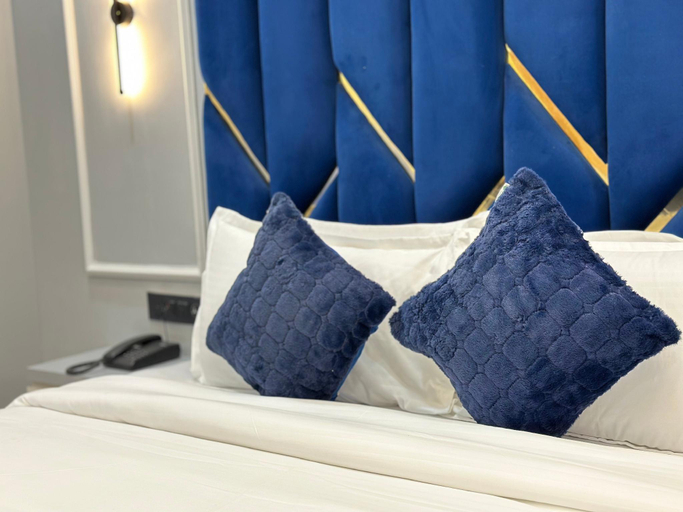 Bedroom 4, Hotel Benchmark Prime, Indore