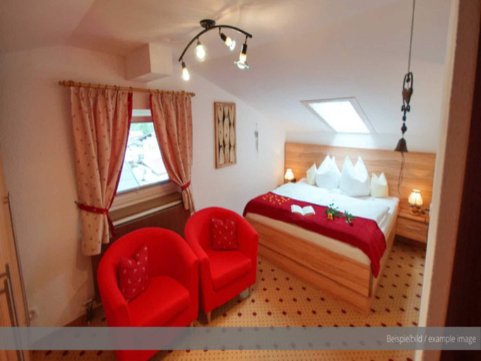 Bedroom 2, Apartment in Achensee with Stunning Lake Views, Schwaz