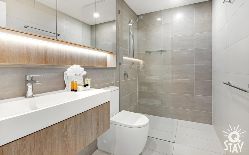 Bathroom, Casino Private Apartments - QStay, Gold Coast