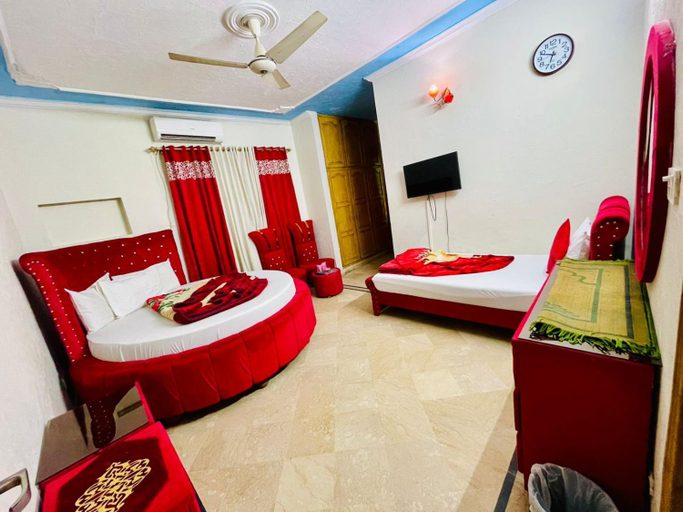 Bedroom 2, Neelum Guest House, Islamabad