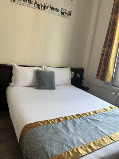 Bedroom 3, Hotel Au Spatial, Somme