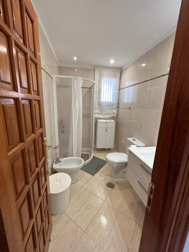Bathroom 5, Las Fuentes, Santa Cruz de Tenerife
