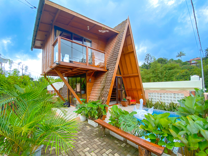Exterior & Views 2, Driftwood Luxury Cabin by Nginapsini, Bogor