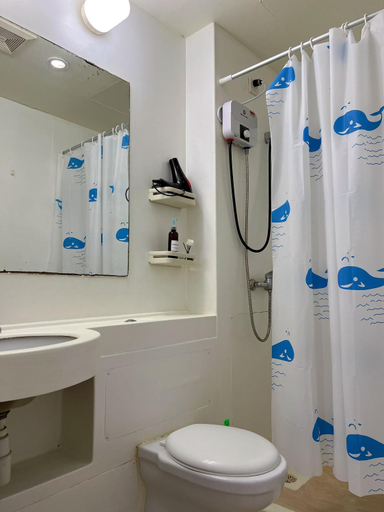 Bathroom 3, Malate Bayview Mansion studio apartment w/ washing, balcony, Manila City