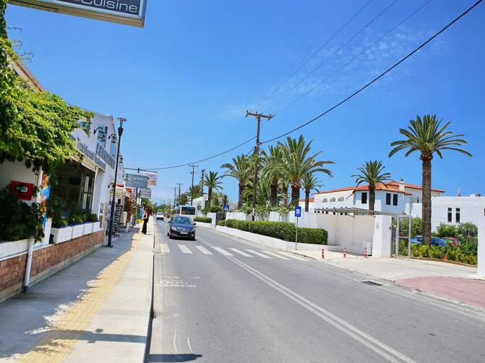 Others 4, Villa in Adelianos Kampos, Crete