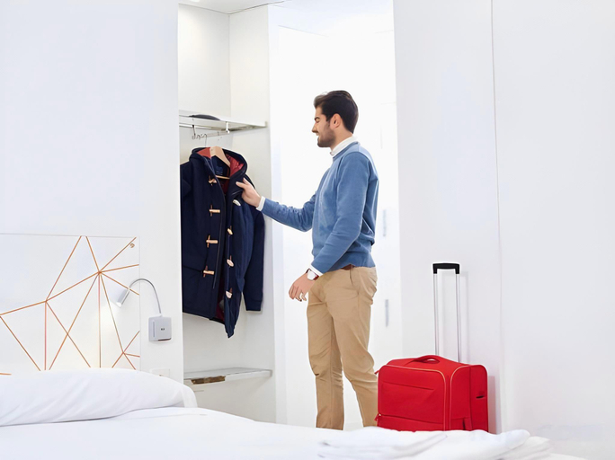 Bedroom 3, AMC Granada, Granada