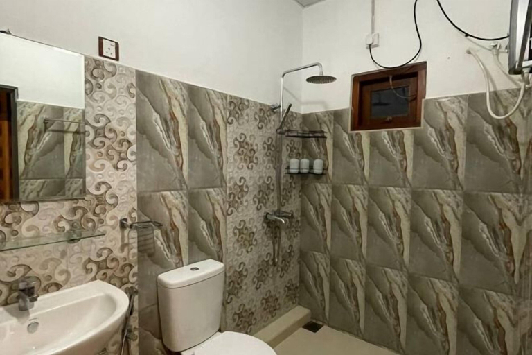 Room 4, Villa Avora Ridge, K.F.G. & G. Korale
