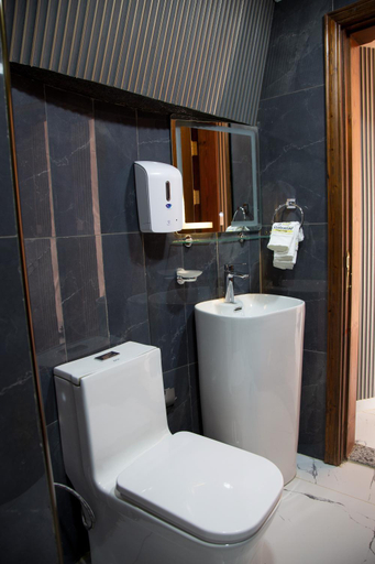 Bathroom 3, Omsiat Shahrazad Luxury Camp, Quaira