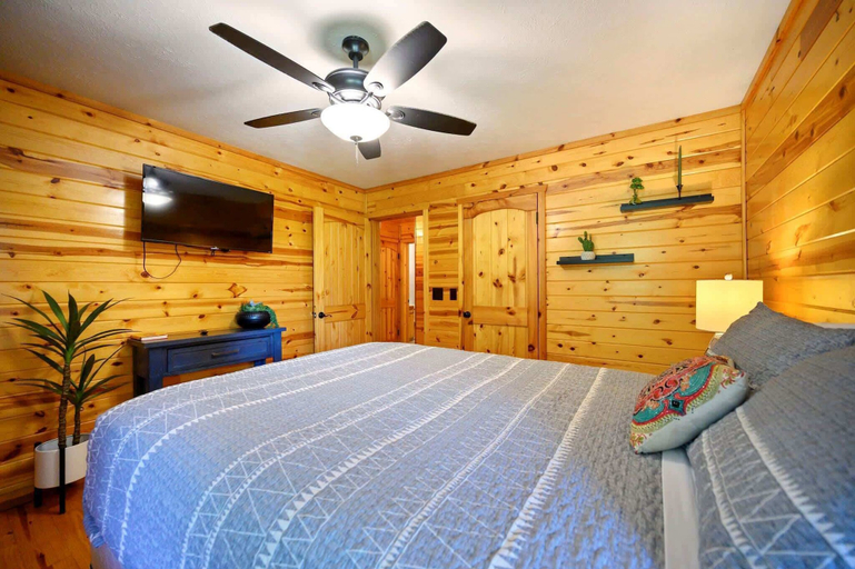 Room 5, Kalo Cabin Secluded Stay, McCurtain