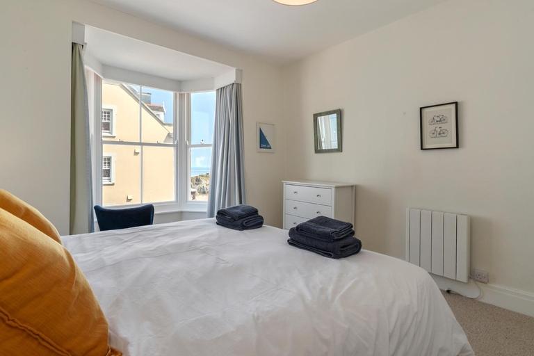 Facilities 2, 5 Paragon Court - Sea Front Apartment, Pembrokeshire