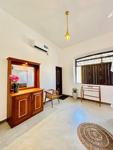 Bedroom 3, The RidgeColonial Villa - 10 min walk to Beach, Weligama