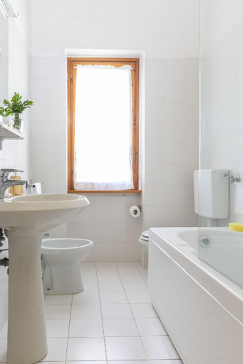 Bathroom 3, Osa Resort, Grosseto