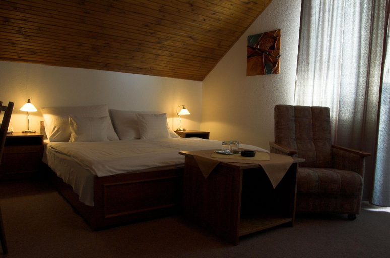Bedroom 3, Hotel Molnar, Budapesti
