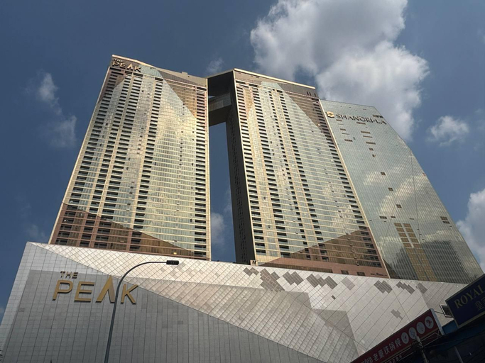 Exterior view, The Peak Service Apt By David, Phnom Penh