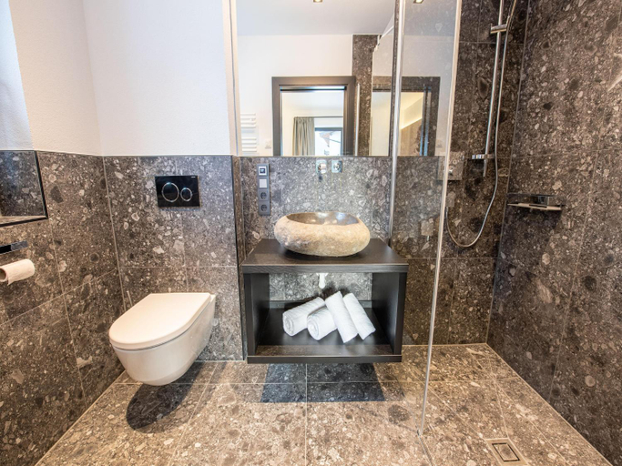 Bathroom 4, Chalet in Wald im Pinzgau near Krimml Falls, Zell am See