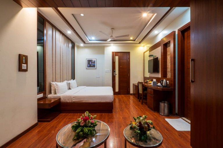 Bedroom 3, Hotel Grand FFour, Delhi