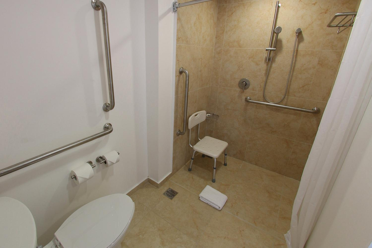 Bathroom 3, One la Paz, La Paz