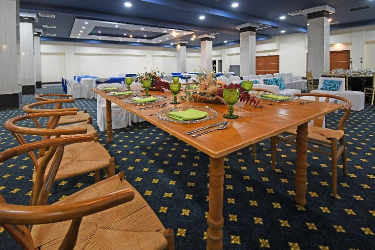 Food & Drinks 4, The Marine Waterfront Hotel, La Paz
