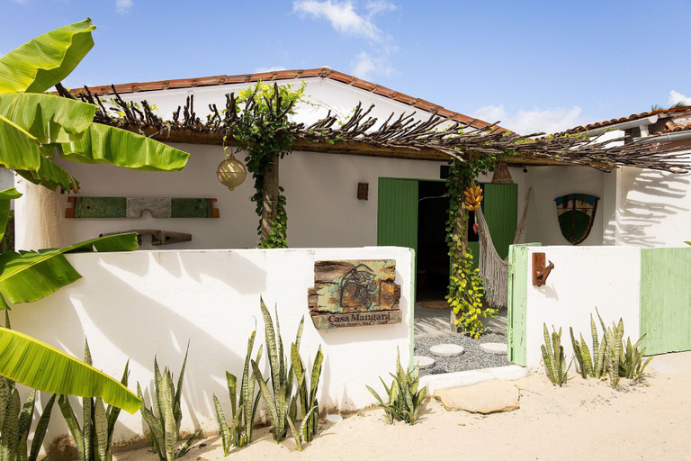 Exterior detail, Casa Mangará, Cruz