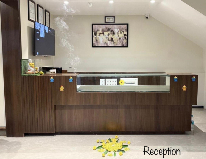 Others 5, Rest Inn, Solapur