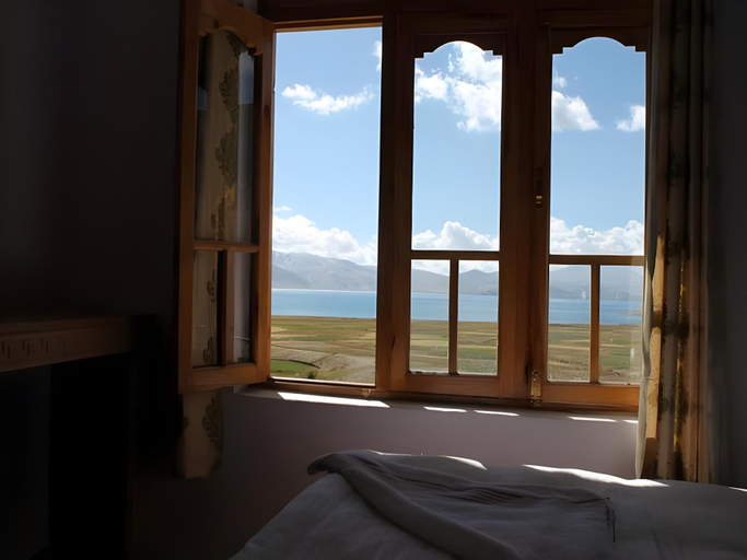 Sport & Beauty, Tsomoriri Lake View Hotel, Leh