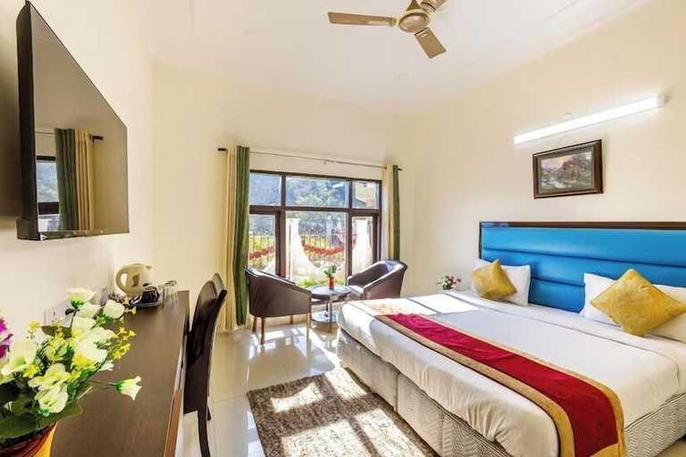 Room 5, Hotel Vaapi Comfort inn, Nainital
