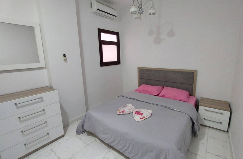 Bedroom 2, 1BR Apartment Side Sea View Pool Turtles Beach, Al-Ghurdaqah