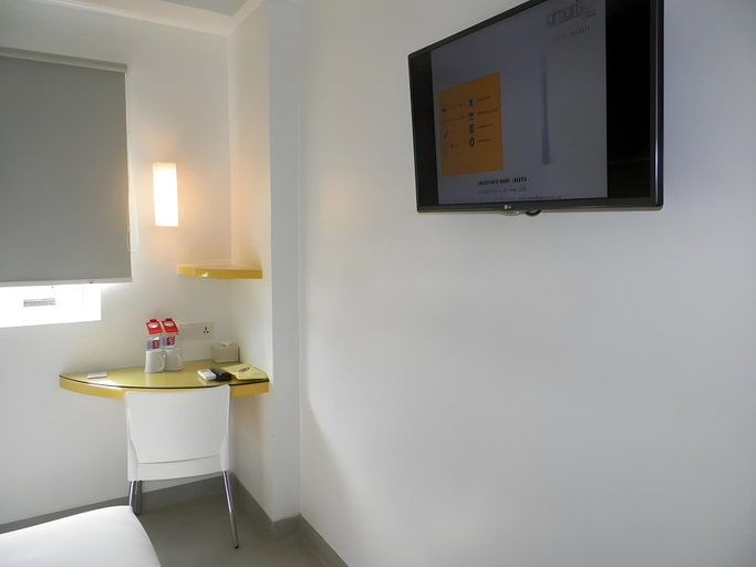 Bathroom 4, Amaris Hotel Malioboro, Yogyakarta
