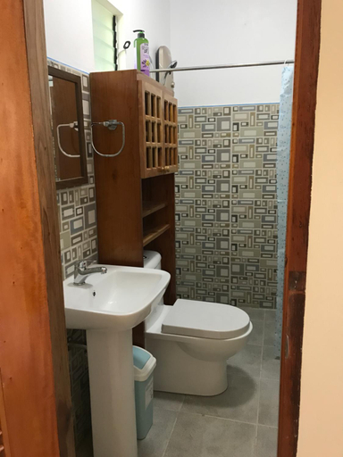 Bathroom 3, Neptune Diving Resort Moalboal, Moalboal