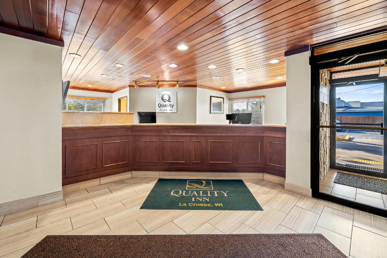 Public Area 2, Quality Inn La Crosse North, La Crosse