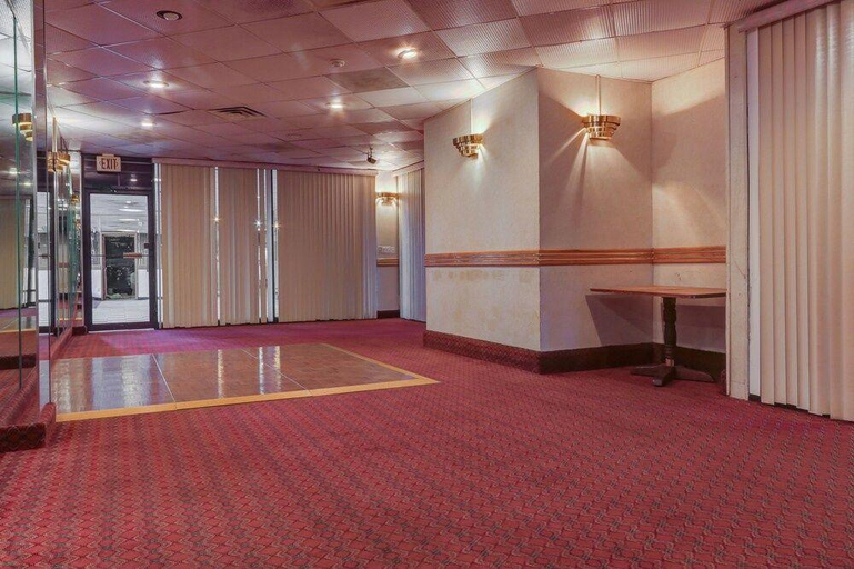 Others 5, City Line Hotel, Philadelphia