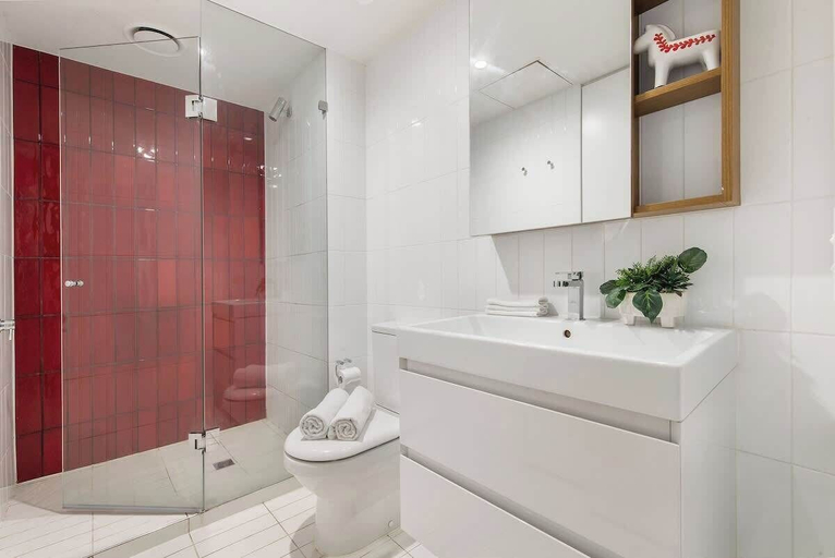 Interior 3, Modern & Cozy 2BR Apartment Close to Melbourne Uni, Melbourne