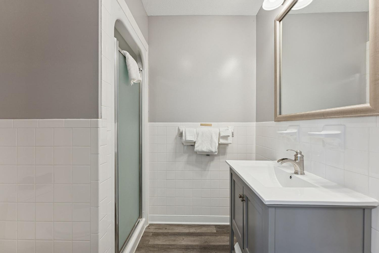 Bathroom 4, Airlie, Fauquier